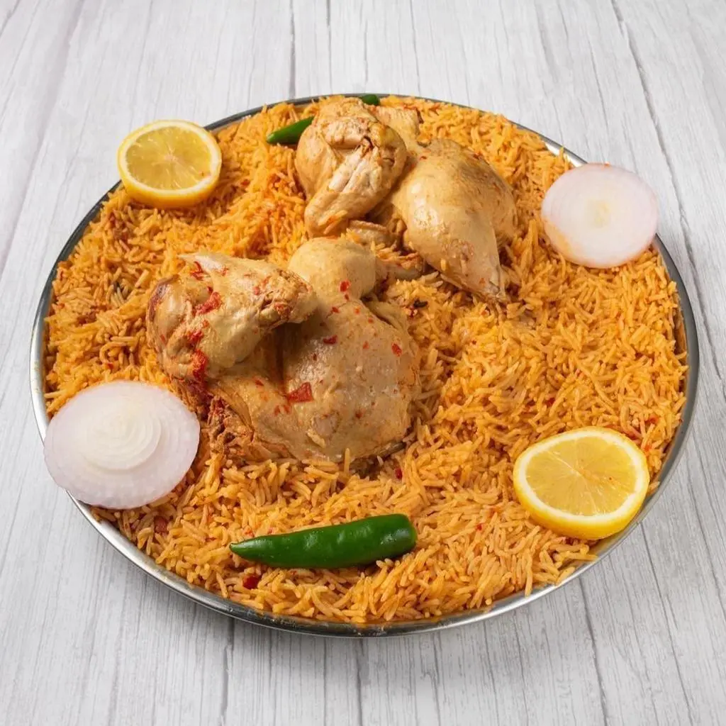 مضغوط دجاج أحمر
